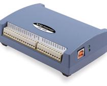 16位高速USB设备 - 最大采样速率250 kS/s 到 500 kS/s - 8差分或16单端模拟输入通道 （每通道使用软件单独配置） - 高达2路模拟输出 - 8个数字I/O线 - 2个32为计数器输入通道 - 1个定时器输出通道