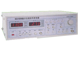 采用锁相技术，频率非常稳定,能产生音频信号的射频信号，并具音频频率计功能,射频信号具有载波，AM、FM输出功能
